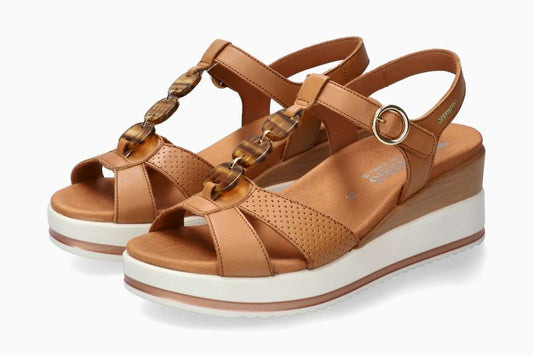 Sandales Seline Camel Chaussures cuir confortable femmes Marque Mephisto Shop Nouvelle collection Printemps/été 2025 Magasins Belgique Liège Eupen